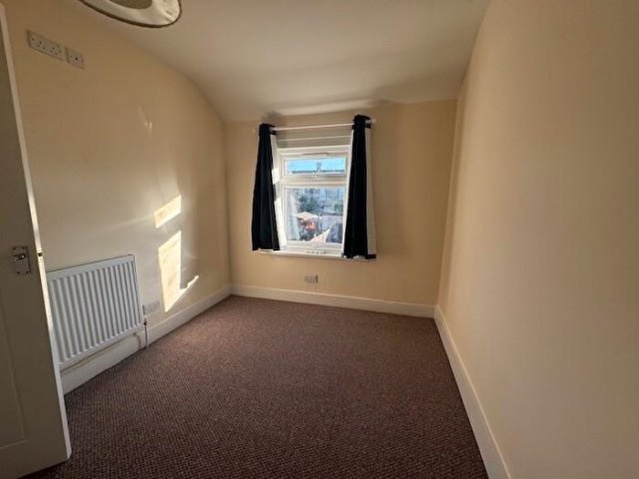 4 Bedroom Terraced House To Rent In Westwood Road, Ilford, IG3