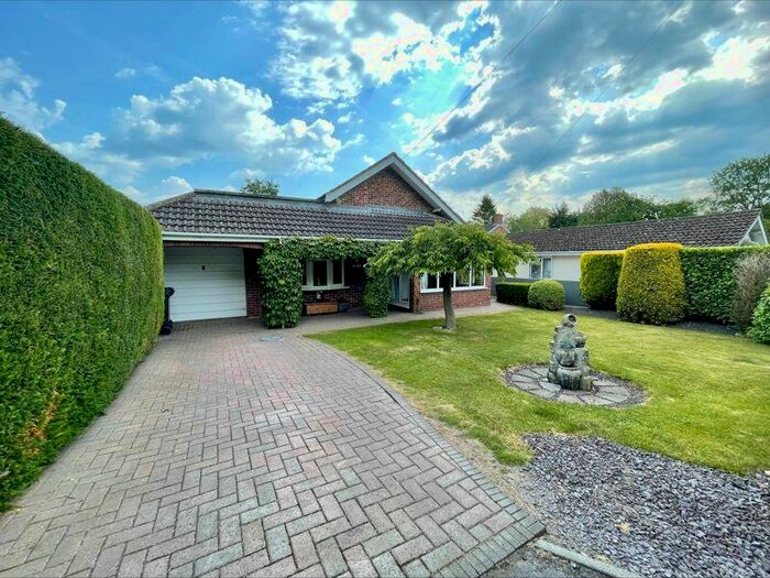 2 Bedroom Detached Bungalow For Sale In Church Lane, Legbourne, LN11