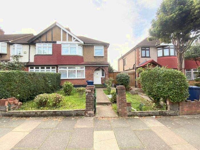 4 Bedroom Semi-Detached House To Rent In Whitton Avenue West, Greenford, UB6