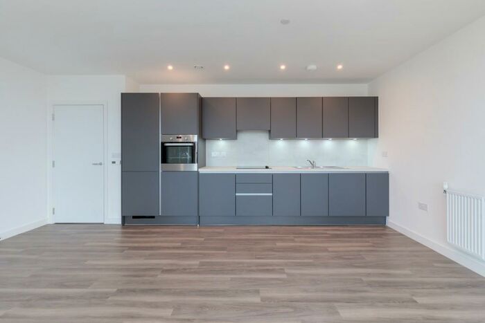 2 Bedroom Apartment To Rent In Thunderer Street, London, E13