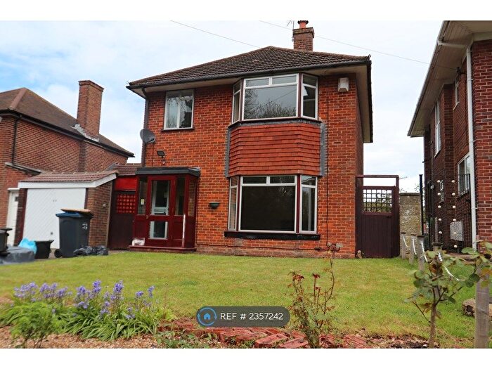 3 Bedroom Detached House To Rent In Honister Heights, Purley, CR8