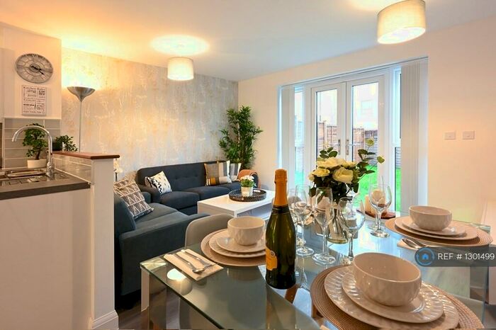 5 Bedroom End Of Terrace House To Rent In Hope Street, Birmingham, B5