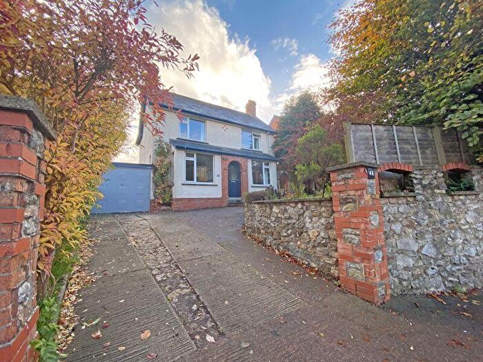 4 Bedroom Detached House For Sale In Station Road, Hemyock, EX15