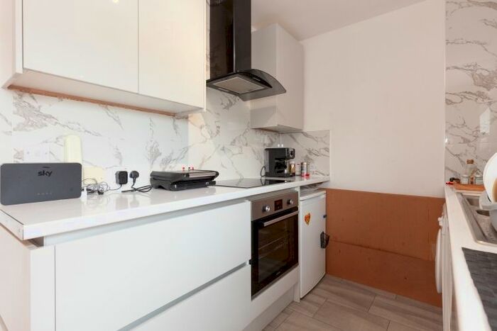 1 Bedroom Flat To Rent In Oxford Road, Kidlington, OX5