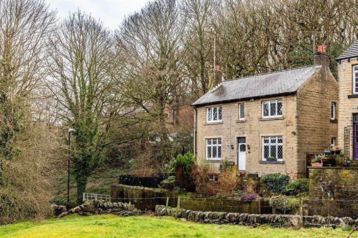 4 Bedroom Detached House For Sale In Armitage Road, Armitage Bridge, Huddersfield, HD4