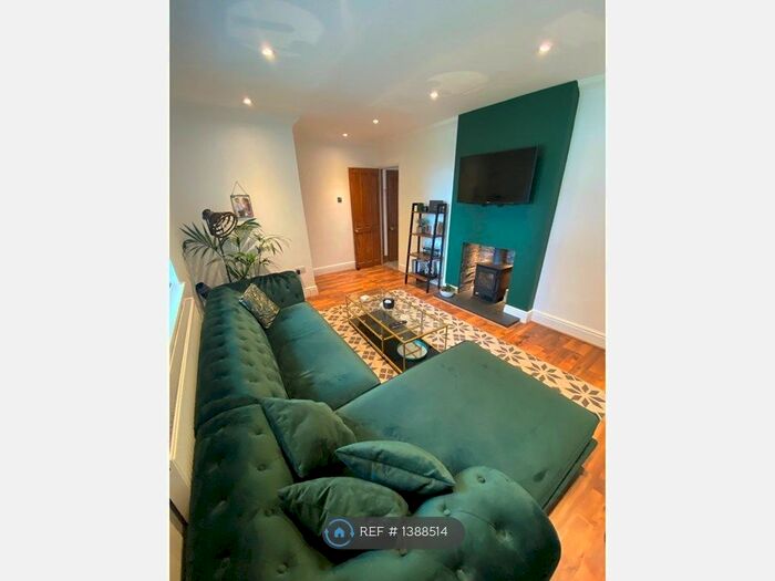 3 Bedroom Semi-Detached House To Rent In Eastmoor Villas, Haxey, Doncaster, DN9