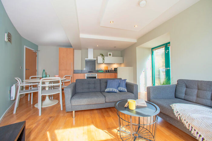 2 Bedroom Apartment To Rent In Hebble Brook Mill, Riverside Court, Halifax, Halifax, HX3