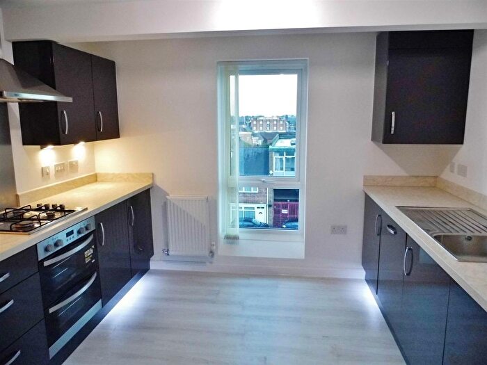 2 Bedroom Flat To Rent In Corporation House, City Wharf, Coventry, CV1