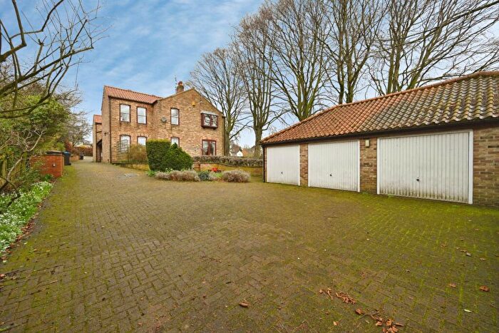 2 Bedroom Flat For Sale In The Wickets, Studley Road, Ripon, HG4