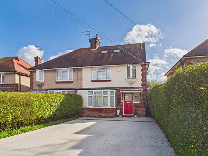 4 Bedroom Semi-Detached House For Sale In Sheridan Road, Worthing, BN14