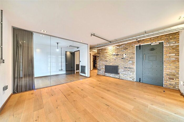 2 Bedroom Flat For Sale In Beardell Street, Upper Norwood, London, SE19