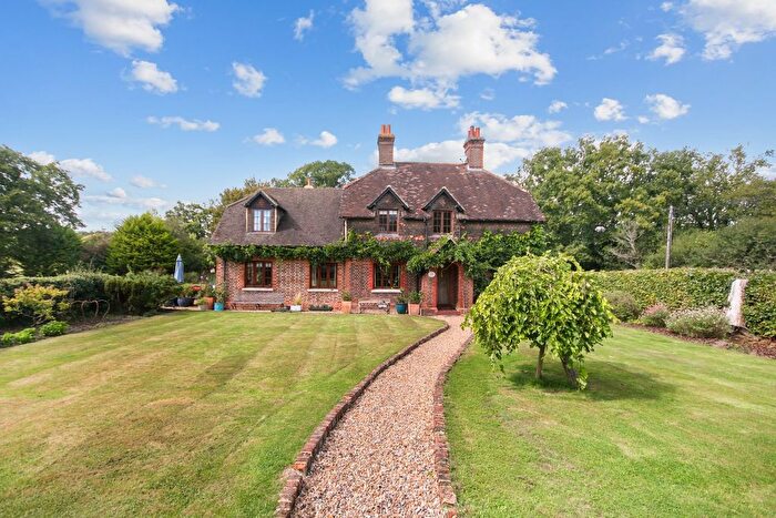 4 Bedroom Detached House For Sale In Glen Cottage, Bones Lane, Newchapel, RH7