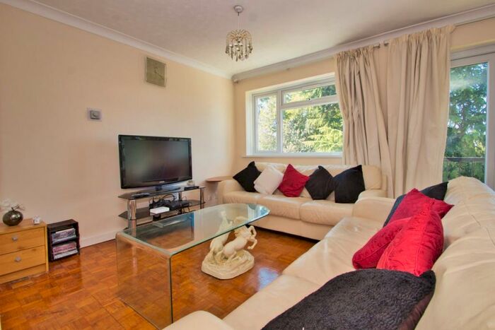 2 Bedroom Flat To Rent In Gooden Court, South Hill Avenue, Harrow On The Hill, HA1