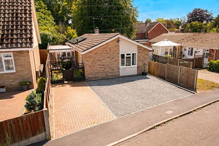 3 Bedroom Detached Bungalow For Sale In Manor Ridge, Blofield, Norwich, NR13