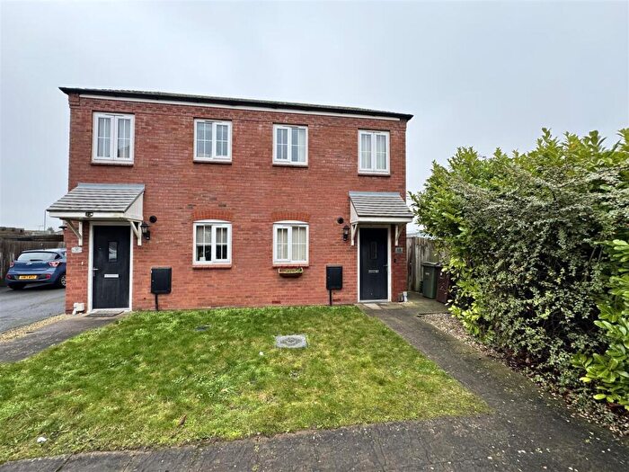 2 Bedroom House To Rent In Collins Way, Birmingham, B37