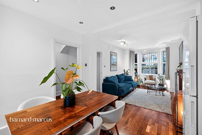 3 Bedroom Flat For Sale In Manor Place, London, SE17