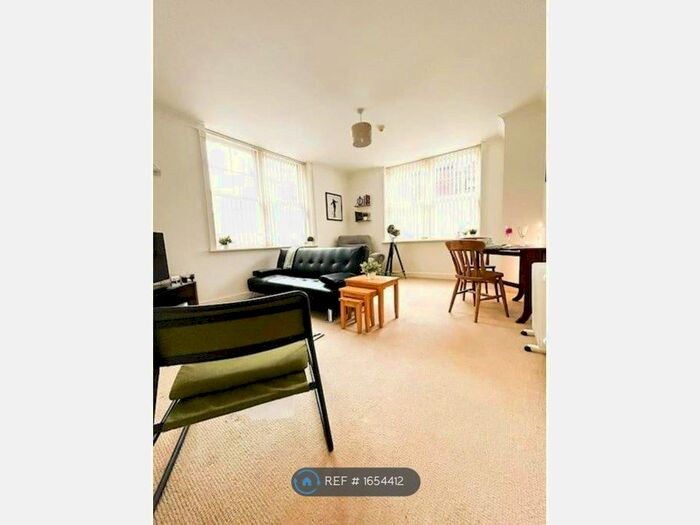 1 Bedroom Flat To Rent In Dagger Lane, Hull, HU1