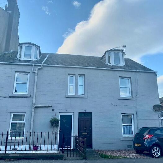 2 Bedroom Maisonette To Rent In Glover Street, Craigie, Perthshire PH2