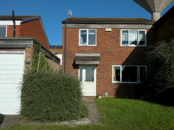 4 Bedroom Semi-Detached House To Rent In Reynolds Close, Herne Bay, CT6