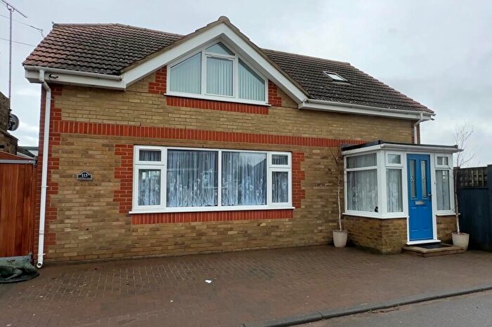 2 Bedroom Detached House For Sale In Northwall Road, Deal, CT14