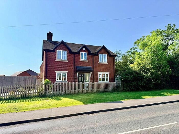 3 Bedroom Detached House For Sale In Stafford Road, Uttoxeter, ST14