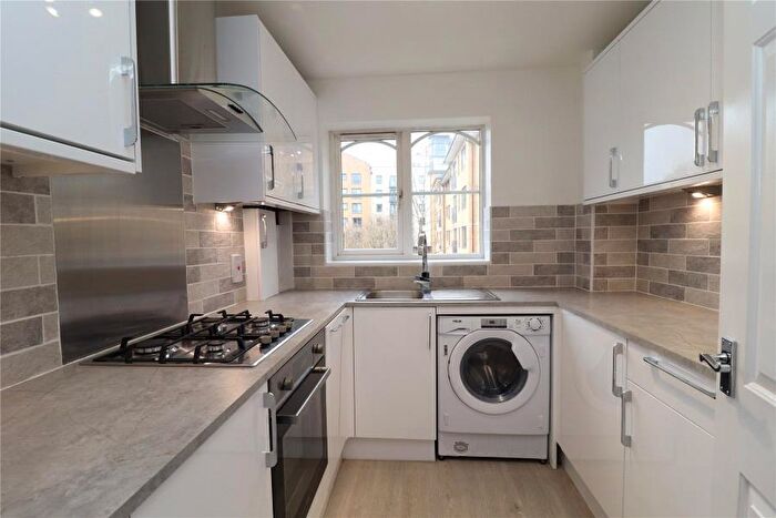 2 Bedroom Apartment To Rent In Woking, Surrey, GU21