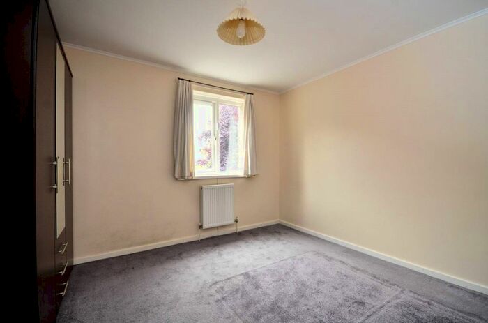 1 Bedroom Flat To Rent In Tylers Court, Vicars Bridge Close, Alperton, HA0
