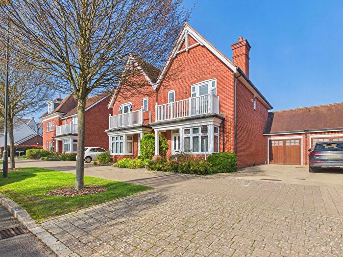 3 Bedroom Semi-Detached House For Sale In The Boulevard, Horsham, West Sussex, RH12