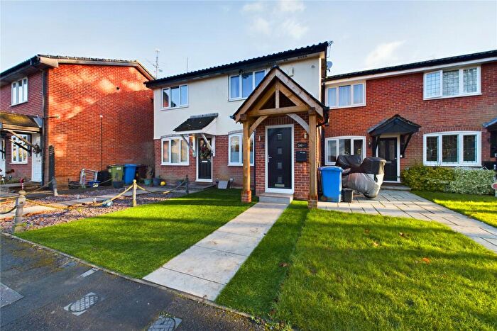 3 Bedroom Terraced House For Sale In Nightingale Close, Farnborough, Hampshire, GU14