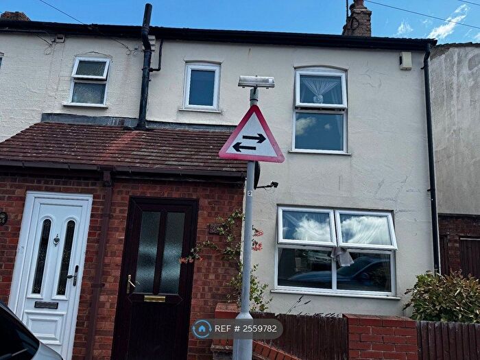 2 Bedroom Semi-Detached House To Rent In Letchworth Road, Luton, LU3