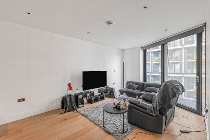 1 Bedroom Apartment For Sale In Riverlight Quay, Nine Elms, London, SW11