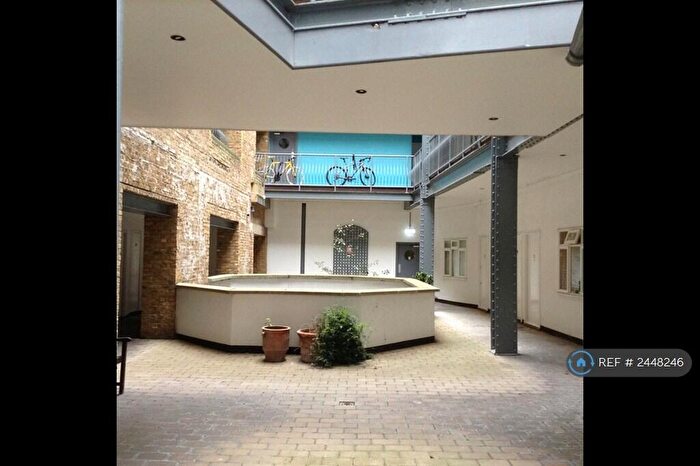 2 Bedroom Flat To Rent In Chandlery House, London, E1