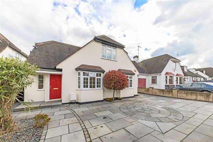 4 Bedroom Detached House To Rent In Purley Avenue, London, NW2