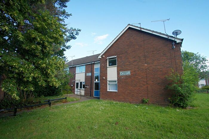 2 Bedroom Flat To Rent In Caernarvon Court, Ellesmere Port, Cheshire., CH65