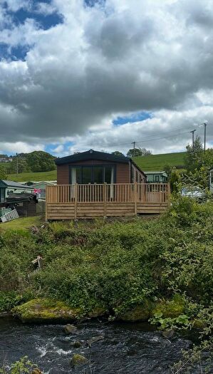 2 Bedroom Park Home For Sale In Bingley Road, Lees Moor, Keighley, BD21