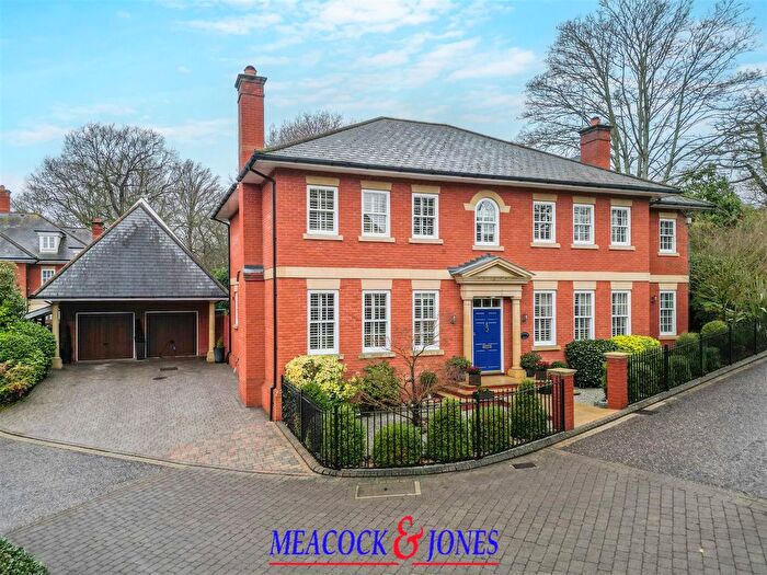 5 Bedroom Detached House For Sale In Thorndon Approach, Herongate, Brentwood, CM13