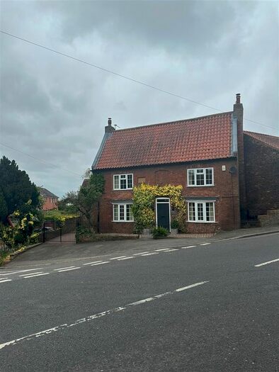 3 Bedroom Property To Rent In Brigg Road, Caistor, Market Rasen, LN7