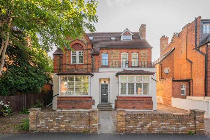2 Bedroom Flat For Sale In Ambleside Avenue, Streatham, London, SW16