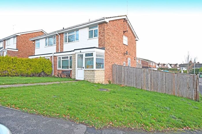 3 Bedroom Semi Detached House For Sale In Ragstone Road, Maidstone, ME15