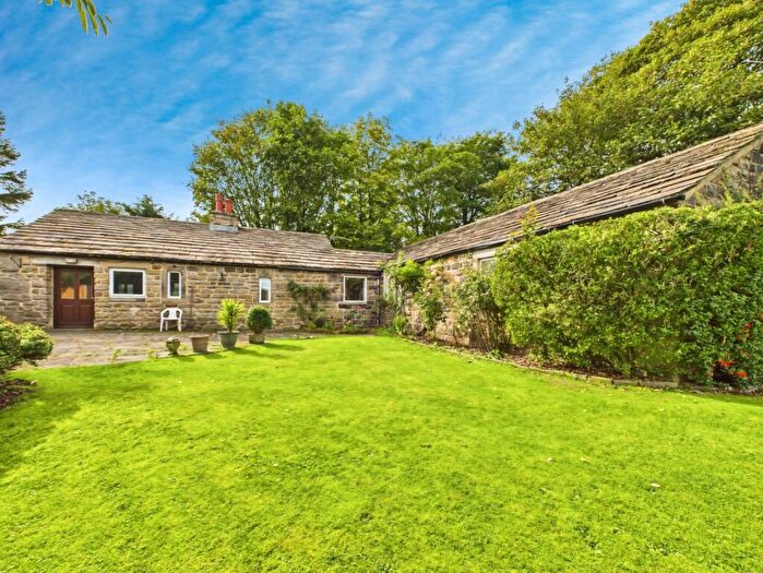 2 Bedroom Detached Bungalow To Rent In Faweather Grange, Sconce Lane, High Eldwick, Bingley, BD16