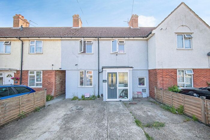 3 Bedroom Terraced House For Sale In Clapgate Lane, Ipswich, IP3