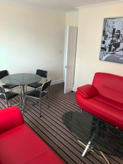 4 Bedroom Property To Rent In Burgess Road, Bassett, Southampton SO16