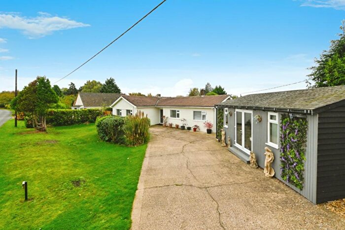 4 Bedroom Detached Bungalow For Sale In Outwell Road, Outwell, Wisbech, PE14