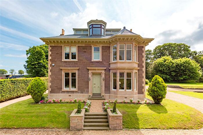 4 Bedroom Detached House For Sale In Gaisland House & Cottage, Balfron, Glasgow, Stirlingshire, G63