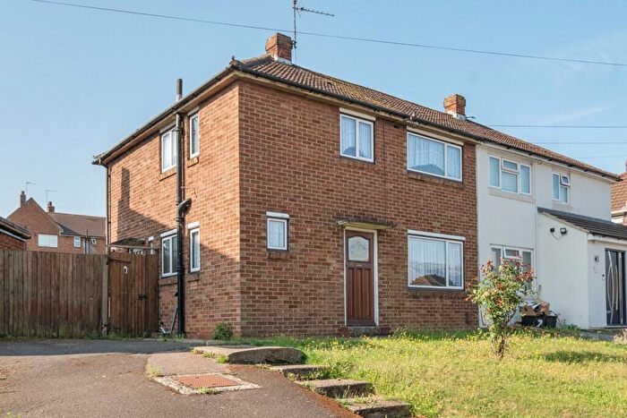 3 Bedroom Semi Detached House For Sale In Gravelwood Close, Chislehurst, BR7