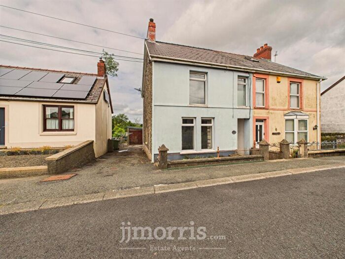 3 Bedroom Semi-Detached House For Sale In Hermon, Glogue, SA36