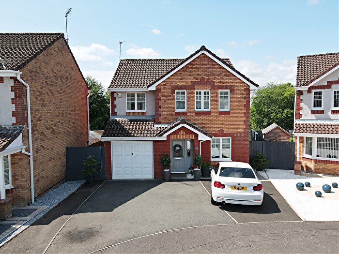 4 Bedroom Detached House For Sale In Gilchrist Way, Wishaw, ML2