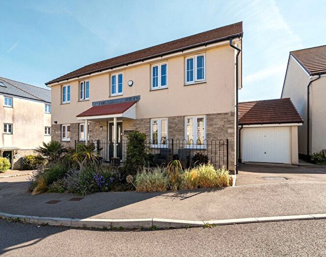4 Bedroom Detached House For Sale In Long Croft Road, Hayle, Cornwall, TR27