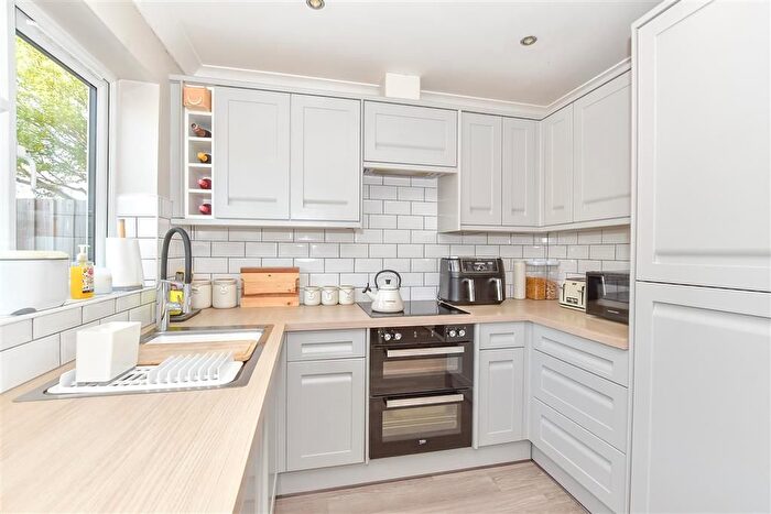 2 Bedroom End Of Terrace House For Sale In Sunburst Close, Marden, Tonbridge, Kent, TN12