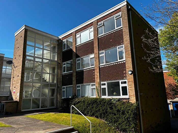 2 Bedroom Apartment To Rent In Perrymount Road, Haywards Heath, West Sussex, RH16